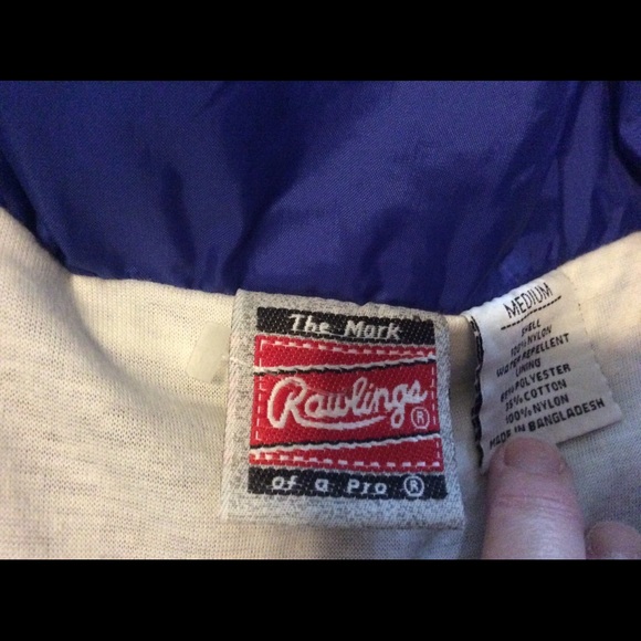 Pull over jacket size medium - Picture 3 of 4